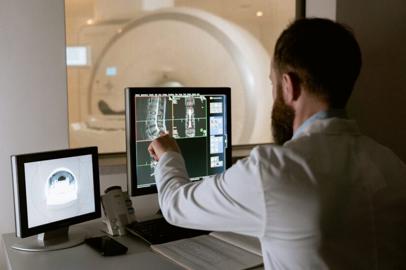 Saúde 5.0: Como a Inteligência Artificial Está Revolucionando a Medicina e o Bem-Estar Pessoal