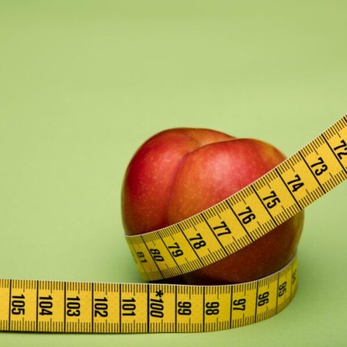 https://www.pexels.com/pt-br/foto/maca-numeros-resultados-linhas-5750469/